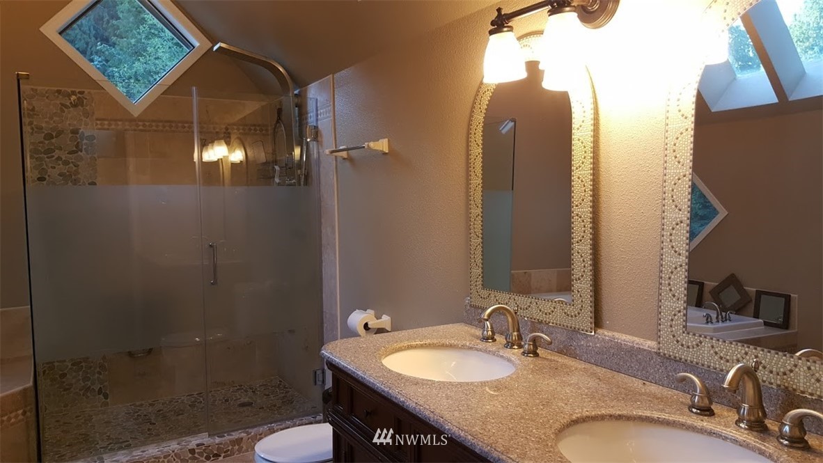 19218 Sprague Drive Bothell, WA 98012 - Photo 13 of 23