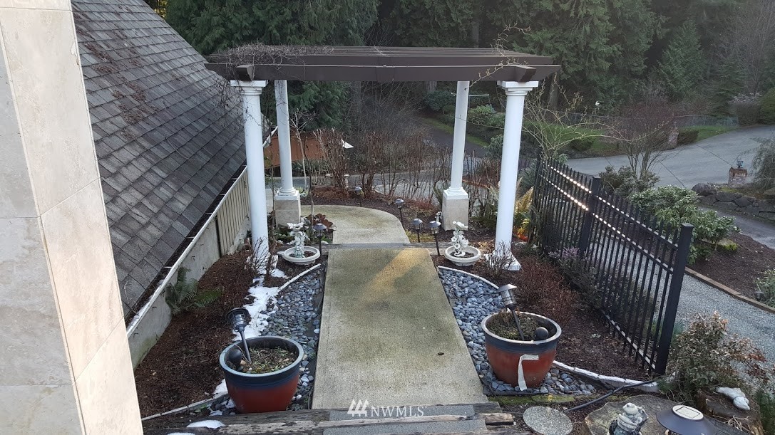 19218 Sprague Drive Bothell, WA 98012 - Photo 19 of 23