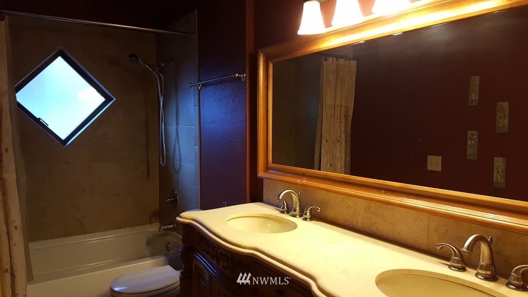 19218 Sprague Drive Bothell, WA 98012 - Photo 20 of 23