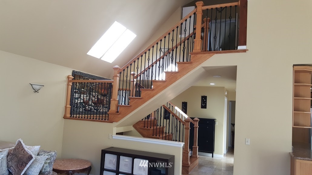 19218 Sprague Drive Bothell, WA 98012 - Photo 3 of 23