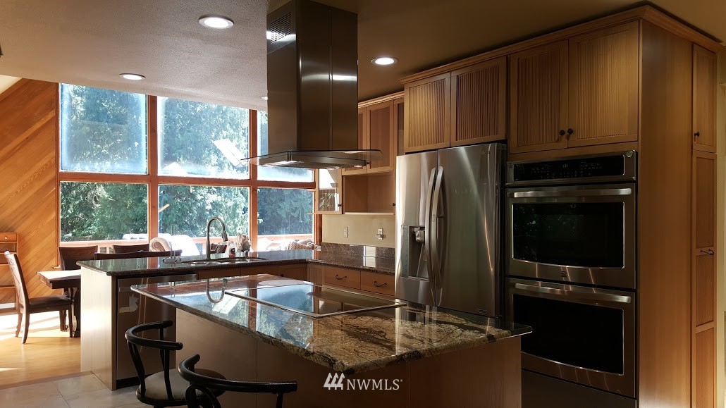 19218 Sprague Drive Bothell, WA 98012 - Photo 6 of 23