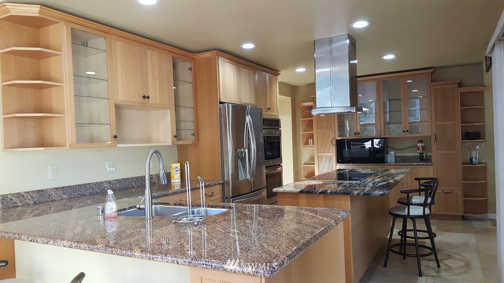 19218 Sprague Drive Bothell, WA 98012 - Photo 7 of 23
