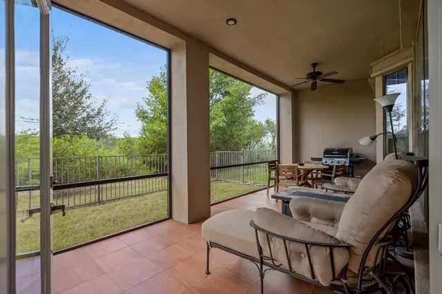 $675,000 | 8200 Southwest Parkway, Unit 306, Austin, TX 78735