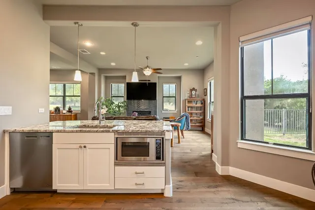 $675,000 | 8200 Southwest Parkway, Unit 306, Austin, TX 78735