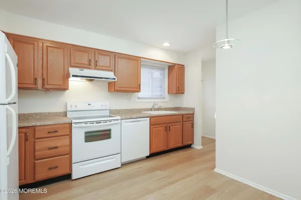 $2,600 | 38 Medford Court, Red Bank, NJ 07701