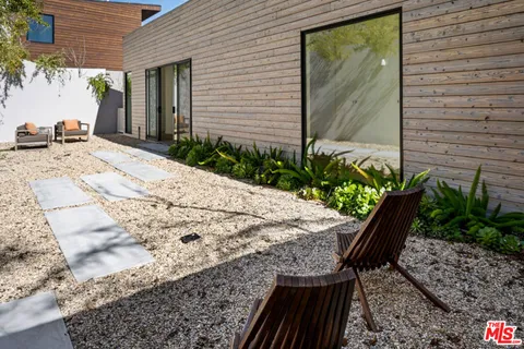 $1,850,000 | 4683 Glenalbyn Drive, Los Angeles, CA 90065