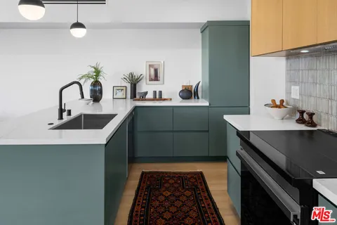 $1,850,000 | 4683 Glenalbyn Drive, Los Angeles, CA 90065