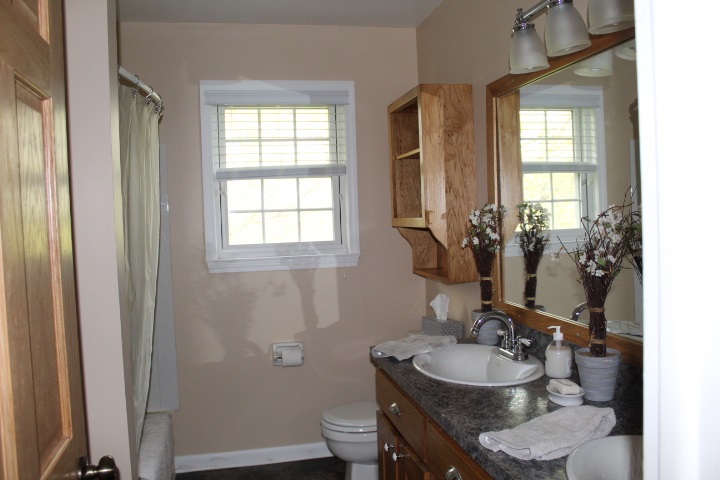 6466 North Oak Road Davison, MI 48423 - Photo 12 of 27 Gallery Image 12