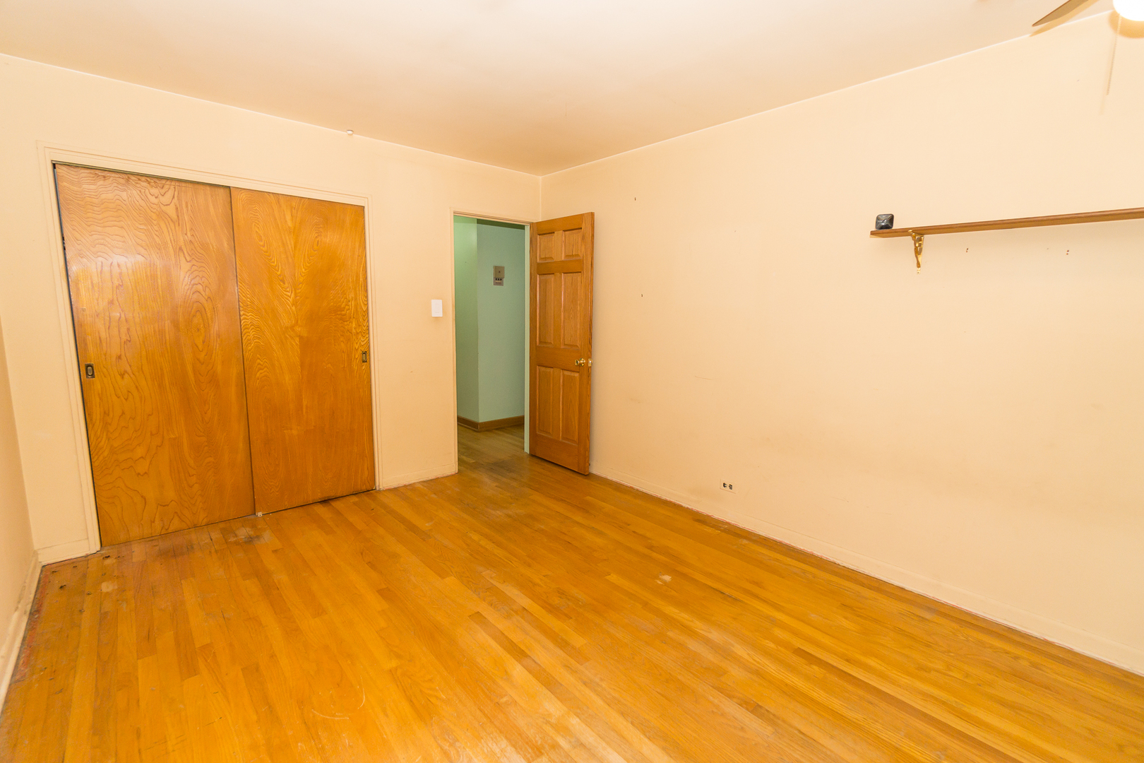 213 Congress Street Addison, IL 60101 - Photo 13 of 22 Gallery Image 13
