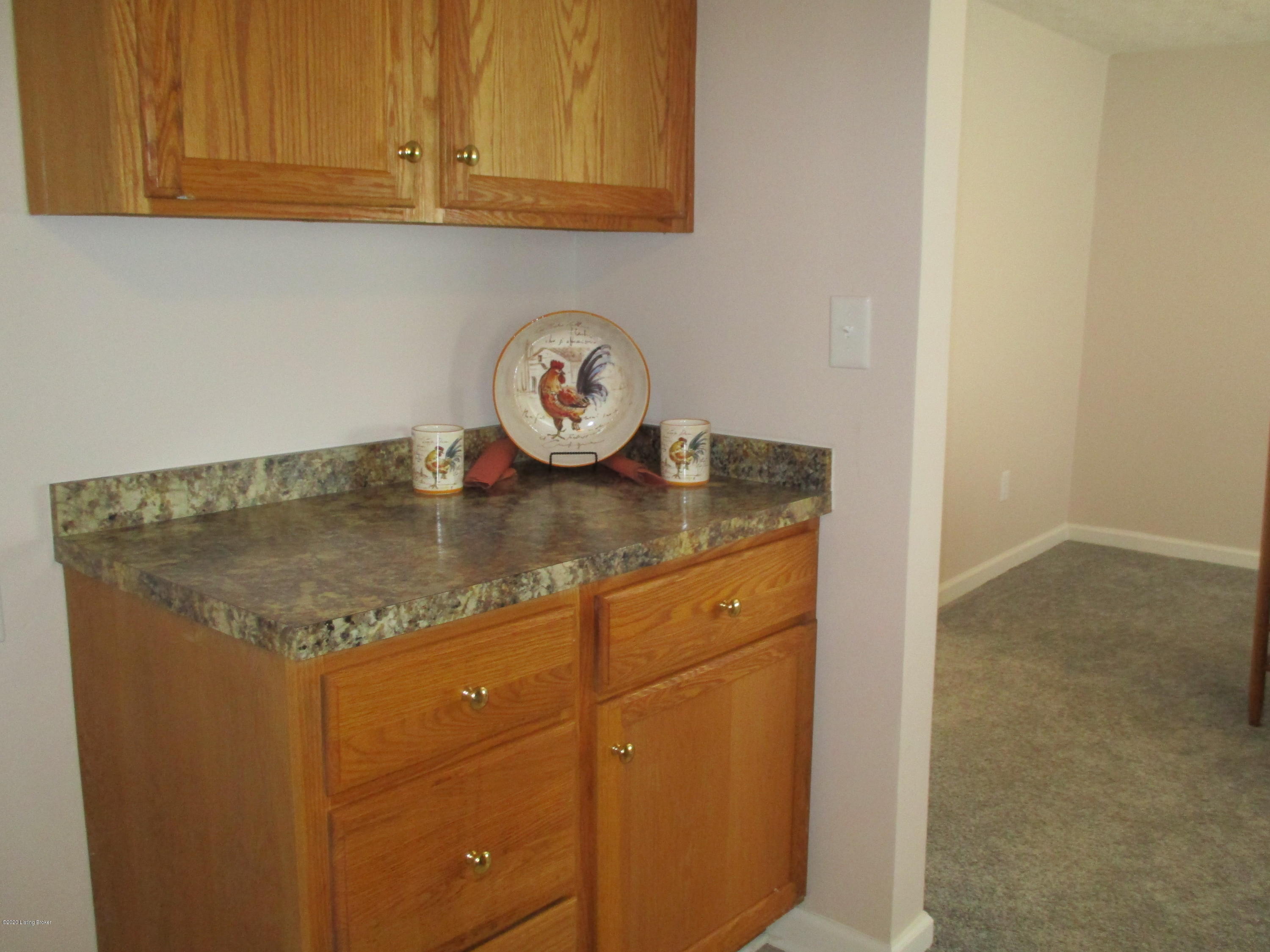 More storage space in Kitchen