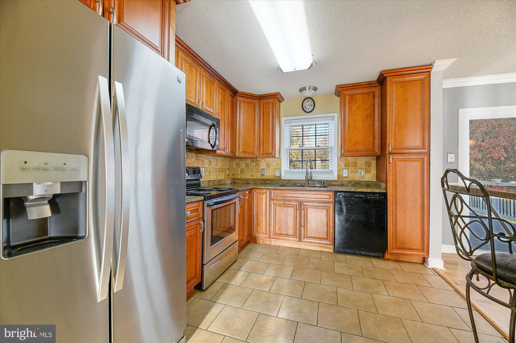 6710 Richardson Road Baltimore, MD 21207 - Photo 11 of 28