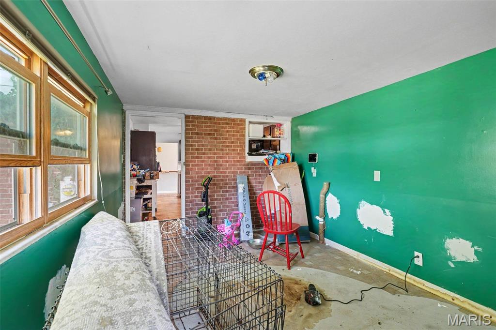 818 South Rapp Avenue Columbia, IL 62236 - Photo 10 of 18 Gallery Image 10