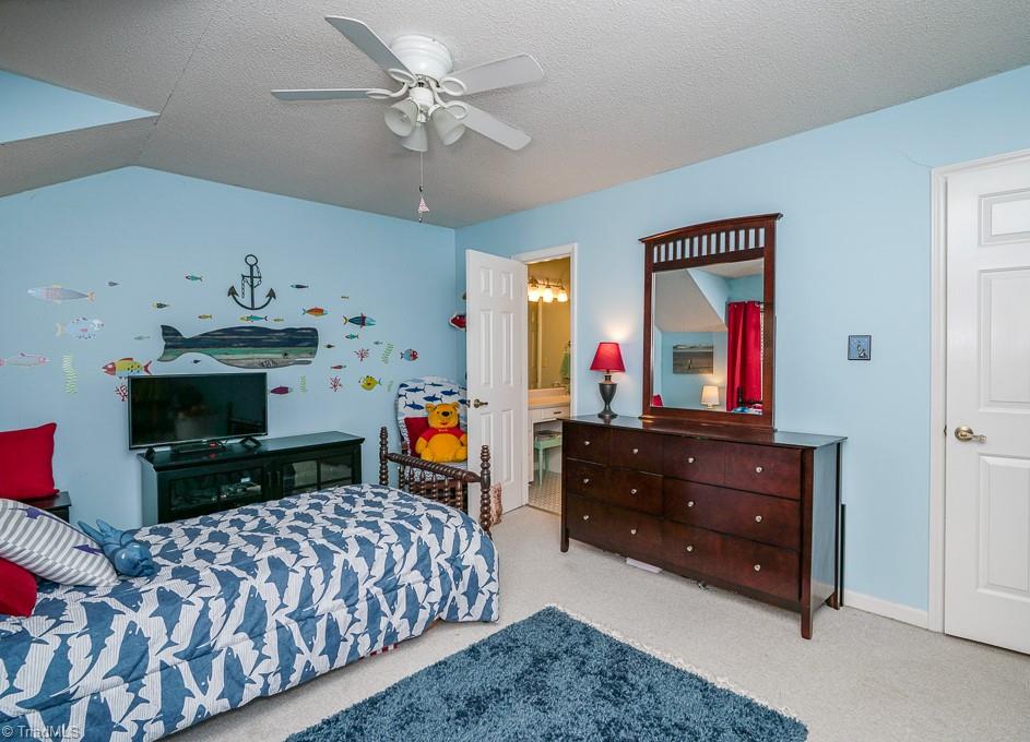 3843 Johnson Street, Unit D High Point, NC 27265 - Photo 16 of 29 2nd bedroom