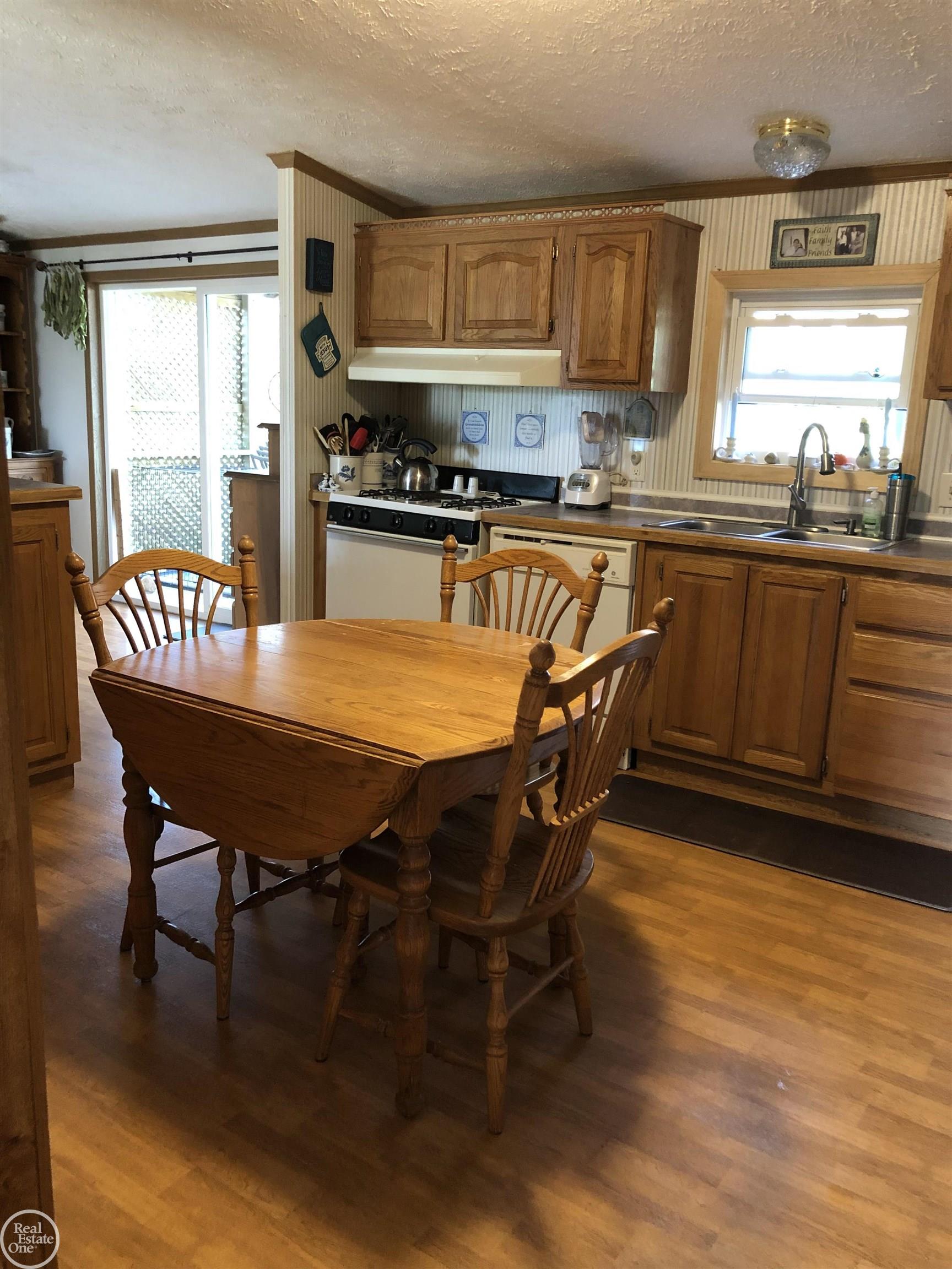 6170 Cribbins Road Croswell, MI 48422 - Photo 3 of 25 LARGE BEDROOM