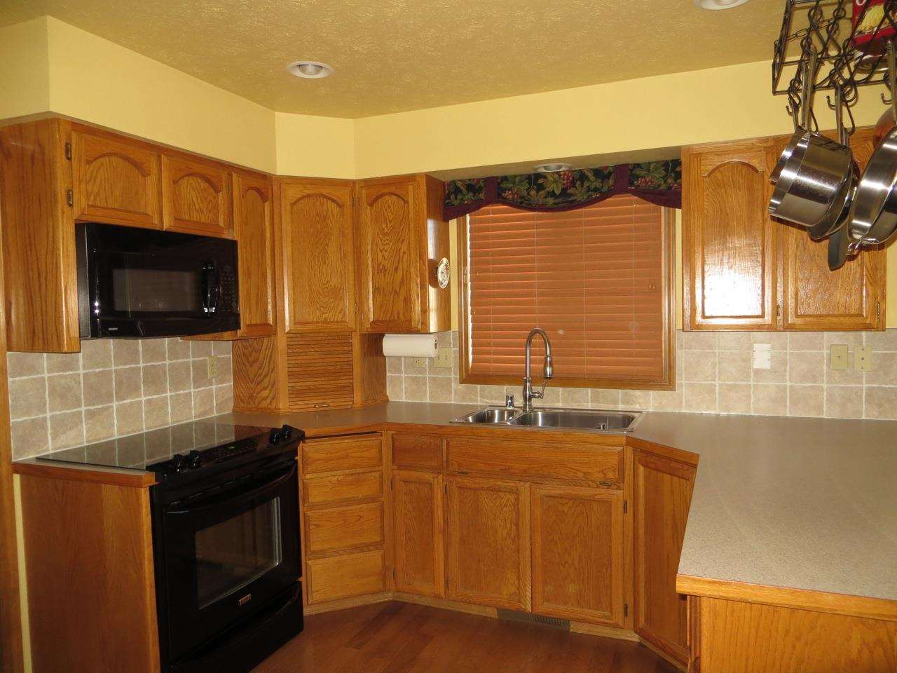 9705 North Ridgecrest Drive Spokane, WA 99208 - Photo 8 of 20 Gallery Image 8