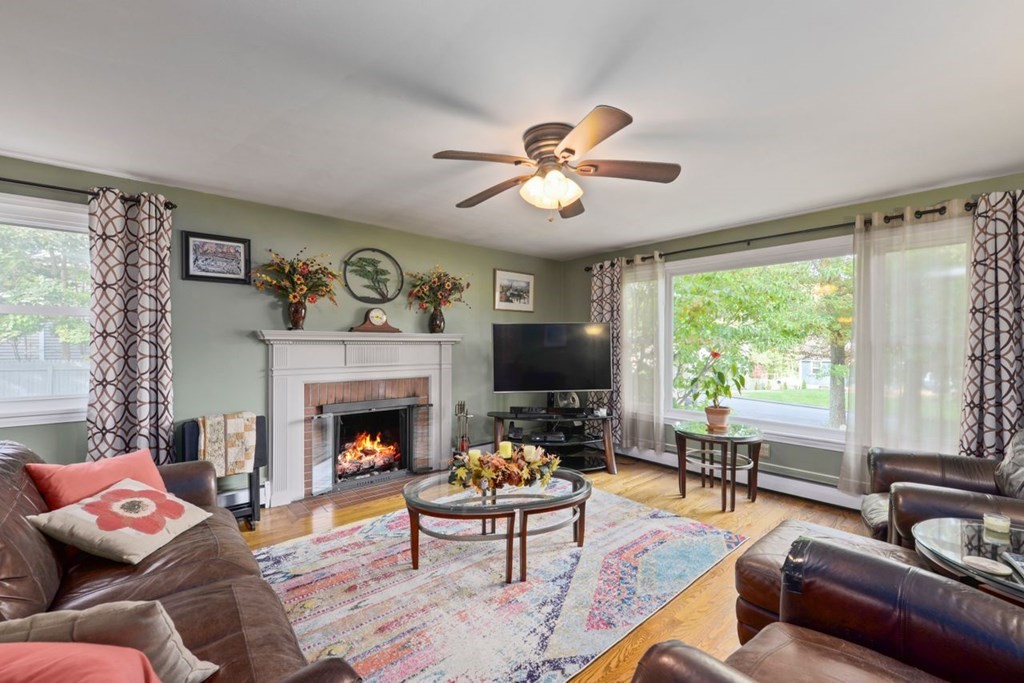 493 Forest Hills Road Springfield, MA 01128 - Photo 16 of 35
