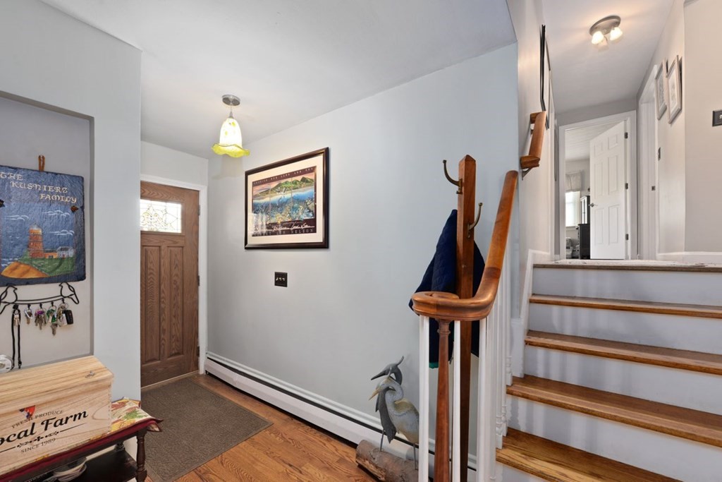 493 Forest Hills Road Springfield, MA 01128 - Photo 18 of 35