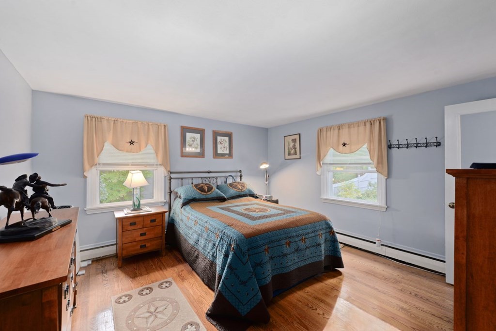 493 Forest Hills Road Springfield, MA 01128 - Photo 21 of 35