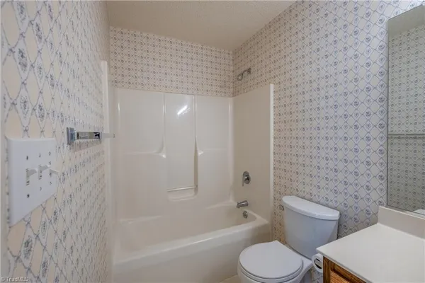 $359,900 | 1070 Dun Avenue, Walnut Cove, NC 27052