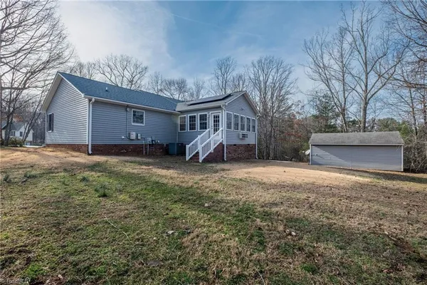 $359,900 | 1070 Dun Avenue, Walnut Cove, NC 27052