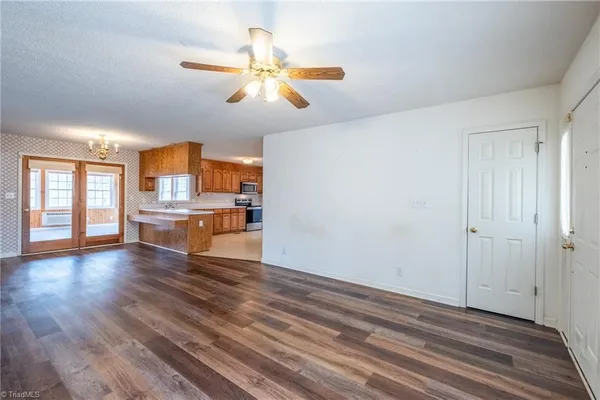 $359,900 | 1070 Dun Avenue, Walnut Cove, NC 27052