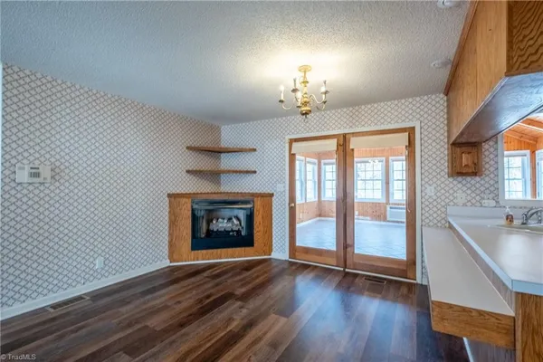 $359,900 | 1070 Dun Avenue, Walnut Cove, NC 27052