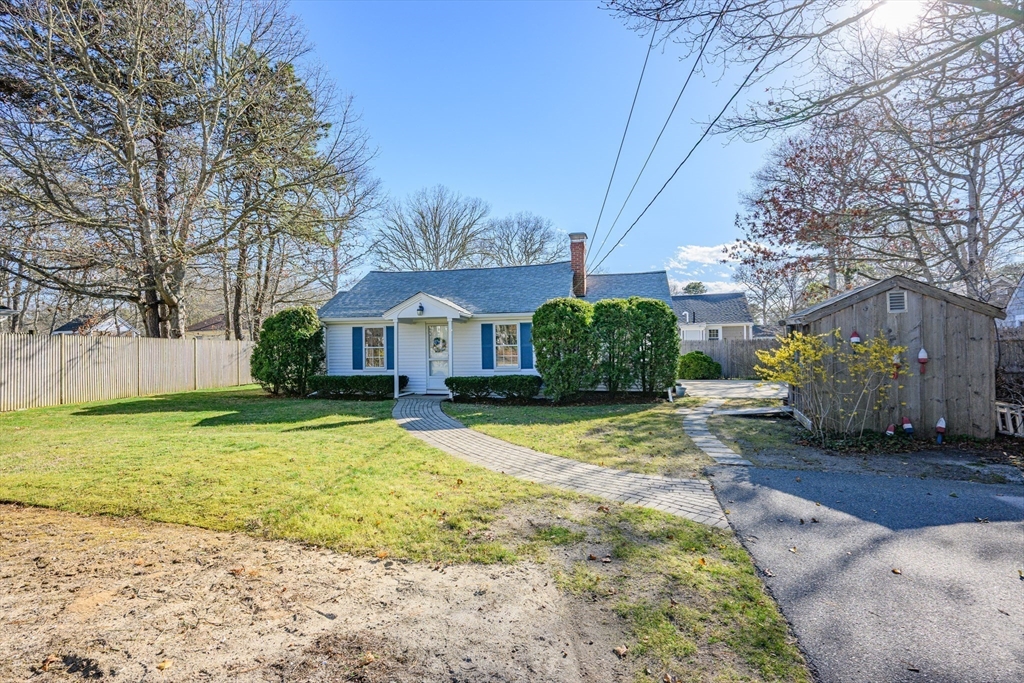 21 Nearmeadows Road Yarmouth, MA 02673 - Photo 6 of 35