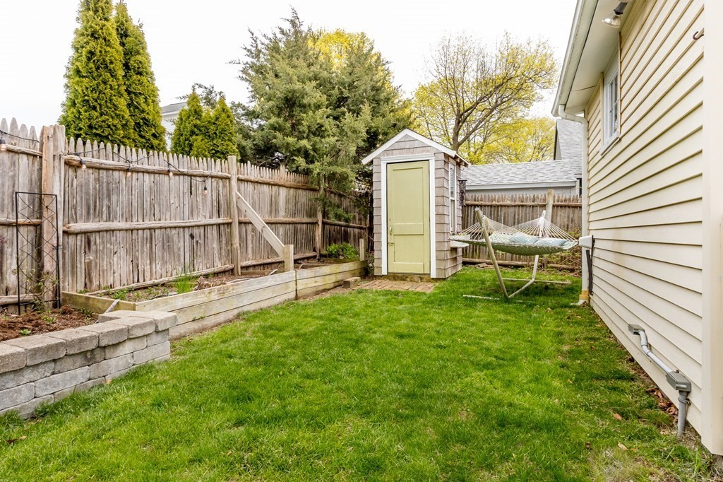 42 Manomet Road Weymouth, MA 02191 - Photo 4 of 16 Gallery Image 4