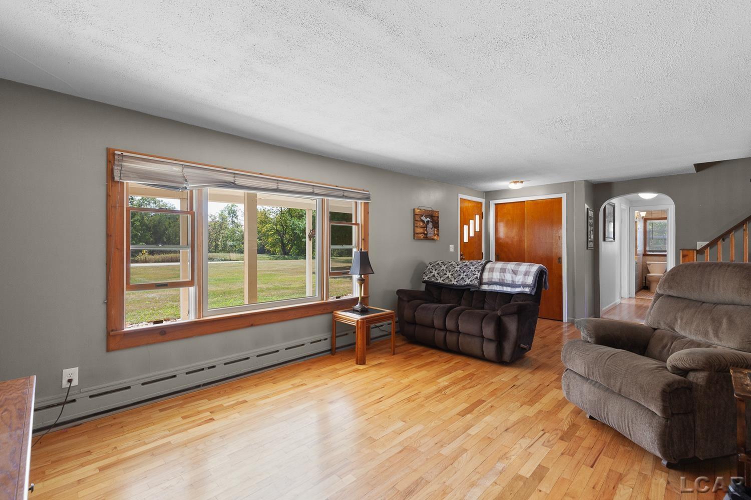6070 Clinton Macon Road Clinton, MI 49236 - Photo 19 of 57