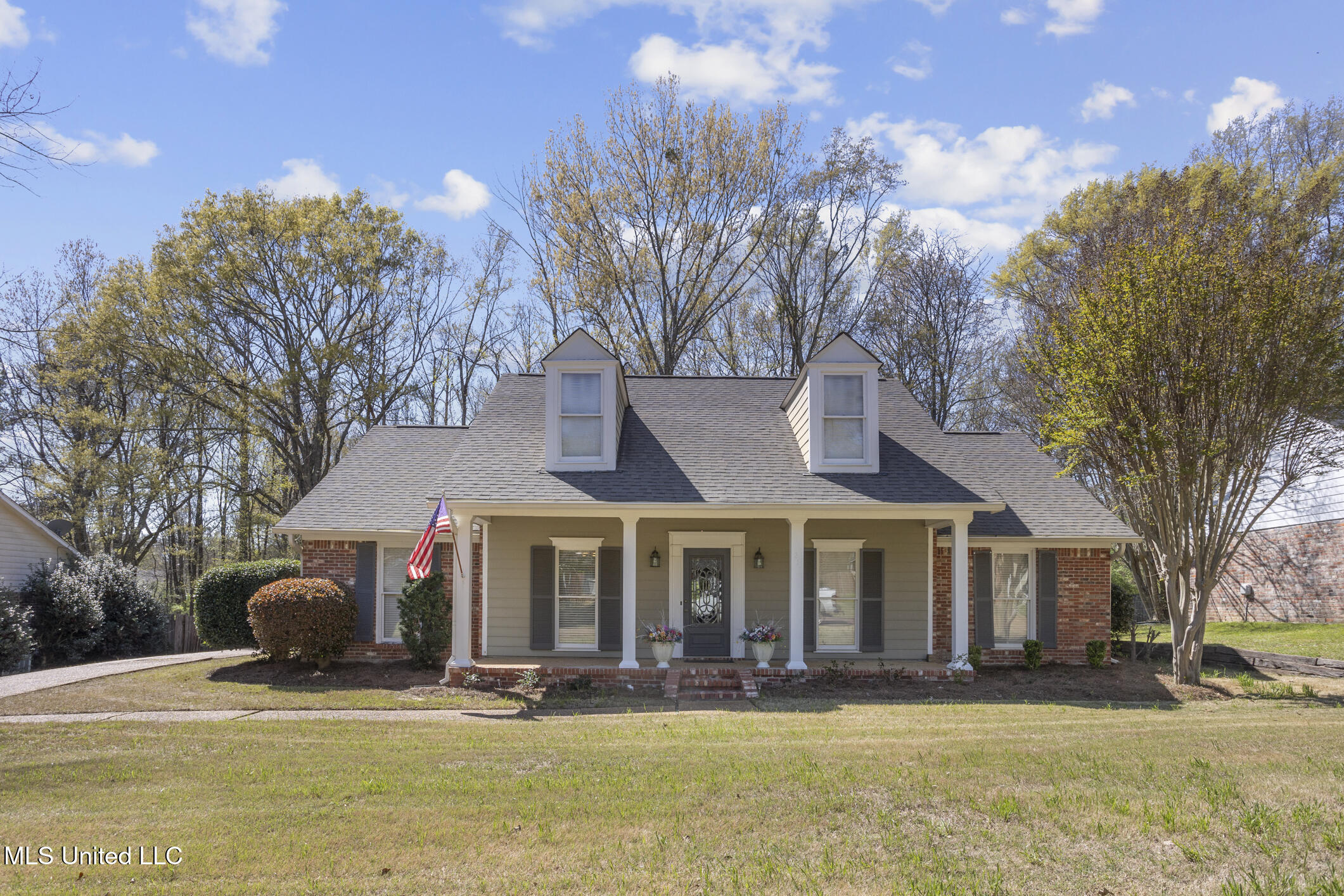 213 Waverly Place Ridgeland, MS 39157 - Photo 2 of 26 213 Waverly pl-2
