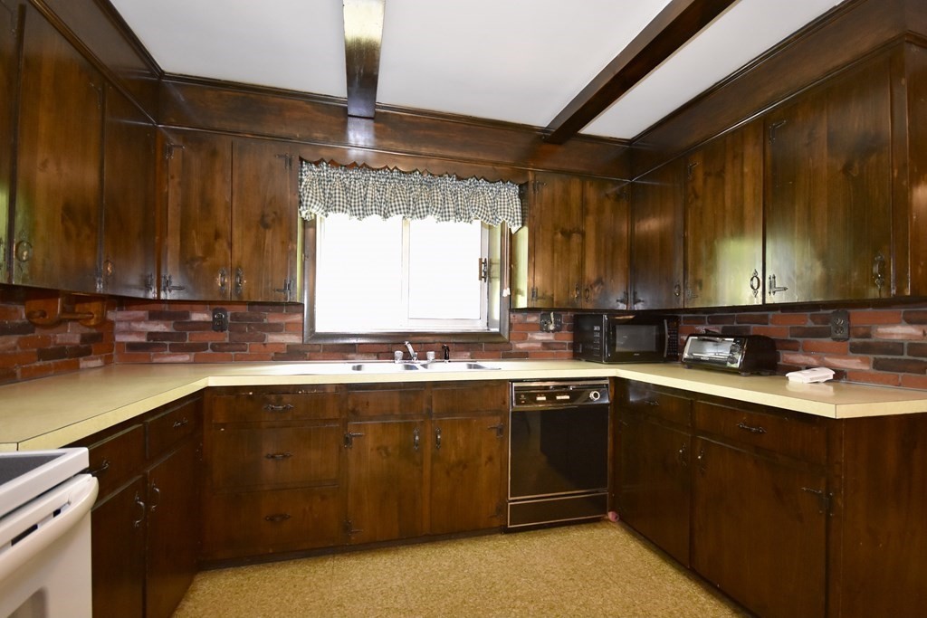 15 Marks Cove Road Wareham, MA 02571 - Photo 15 of 37 Gallery Image 15