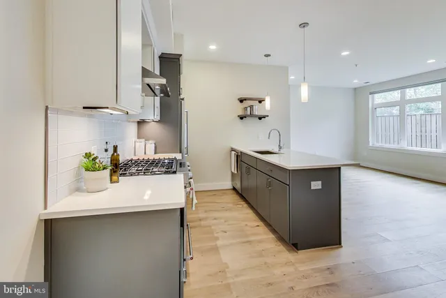 $3,650 | 3035 15th Street Northwest, Unit 105, Washington, DC 20009