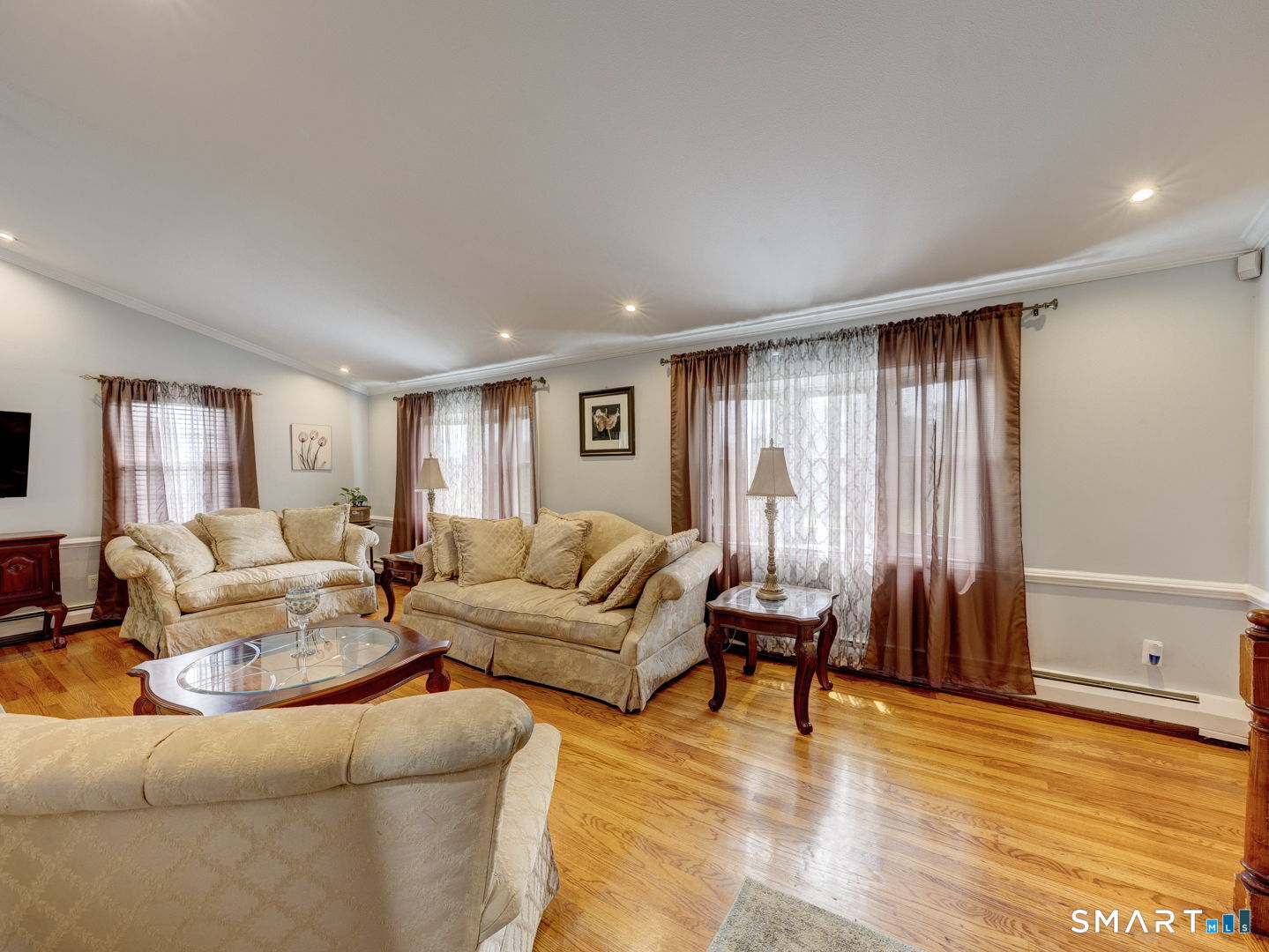 4 Lee Circle Bloomfield, CT 06002 - Photo 12 of 38