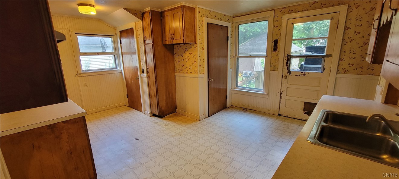 27 State Street Tully, NY 13159 - Photo 9 of 22