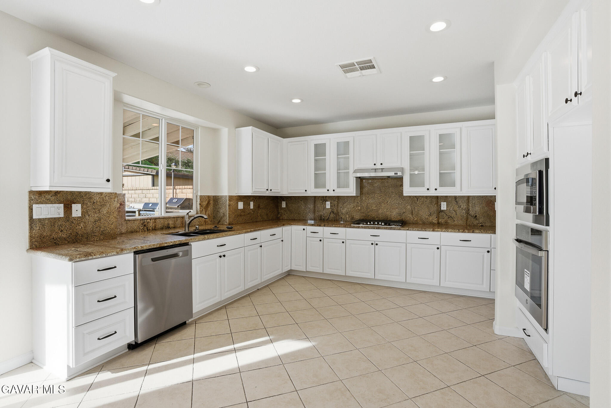 2134 Shellbark Court Palmdale, CA 93551 - Photo 2 of 54 _DSC7159