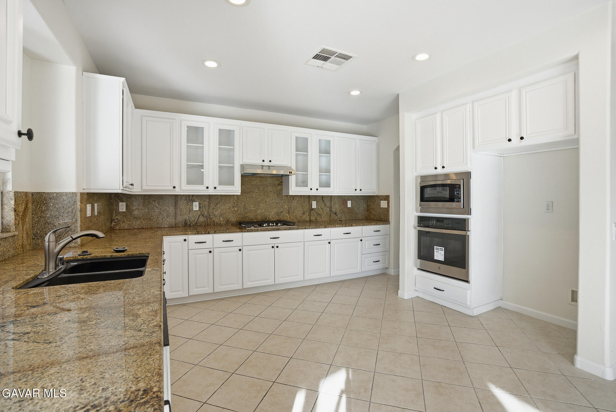 2134 Shellbark Court Palmdale, CA 93551 - Photo 9 of 54 _DSC7164