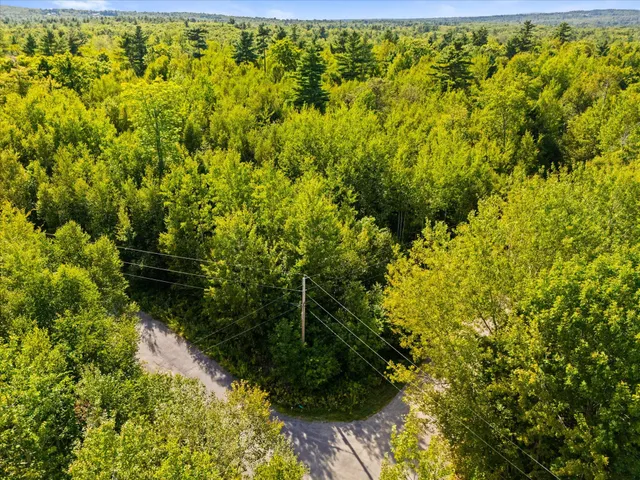 $379,000 | 27 Bowling Green Lane, Belfast, ME 04915