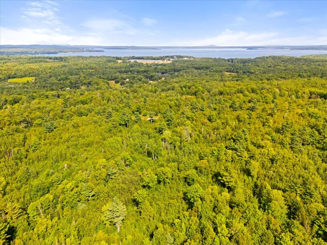 $379,000 | 27 Bowling Green Lane, Belfast, ME 04915