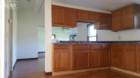 9195 Duffield Road Montrose, MI 48457 - Photo 6 of 13 20450773-5.JPG