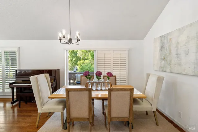 $1,050,000 | 206 Paseo Bernal, Moraga, CA 94556