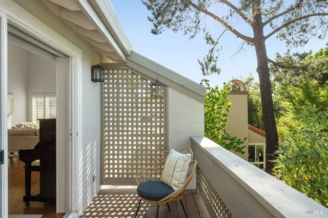 $1,050,000 | 206 Paseo Bernal, Moraga, CA 94556