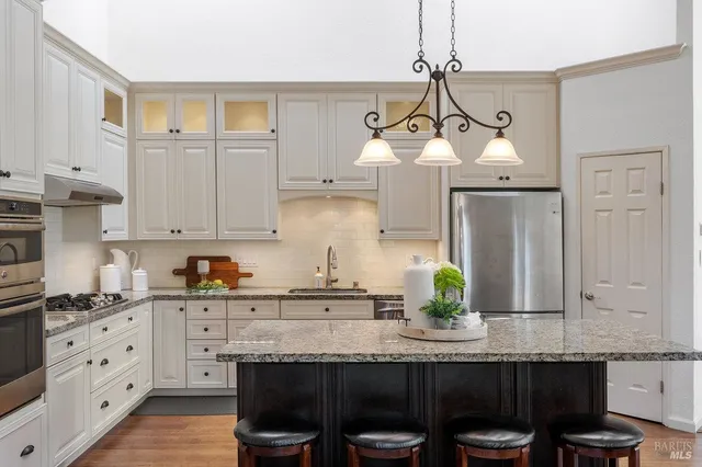 $1,050,000 | 206 Paseo Bernal, Moraga, CA 94556