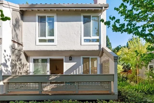 $1,050,000 | 206 Paseo Bernal, Moraga, CA 94556