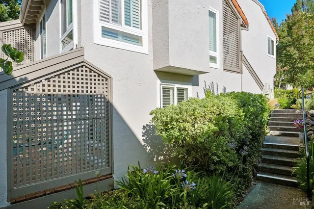 $1,050,000 | 206 Paseo Bernal, Moraga, CA 94556