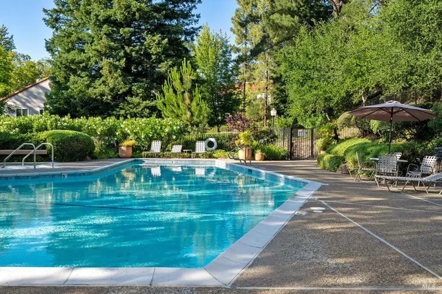 $1,050,000 | 206 Paseo Bernal, Moraga, CA 94556