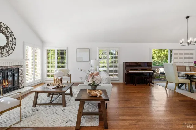 $1,050,000 | 206 Paseo Bernal, Moraga, CA 94556