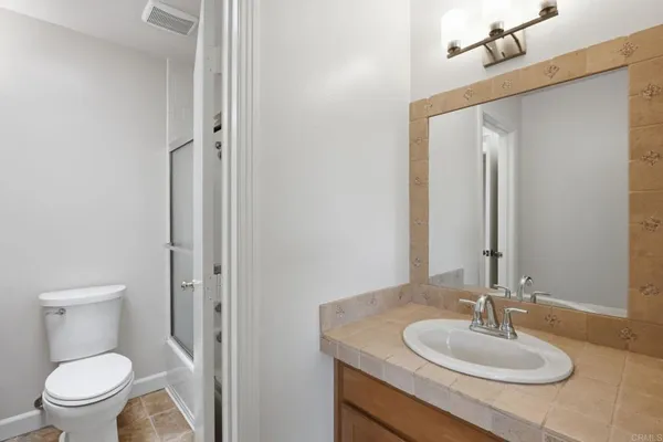 $3,995 | 1237 Evergreen Drive, Cardiff-by-the-Sea, CA 92007