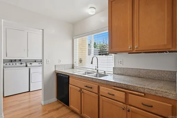 $3,995 | 1237 Evergreen Drive, Cardiff-by-the-Sea, CA 92007