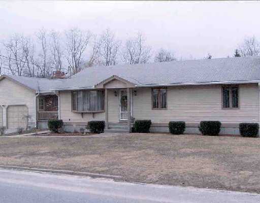 34 Briarwood Road Lincoln, RI 02865 - Photo 1 of 1 Exterior Front.