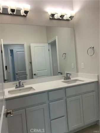 $5,500 | 108 Vessel, Irvine, CA 92618